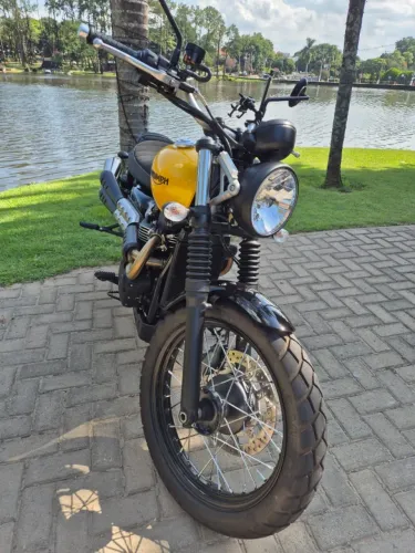TRIUMPH SCRAMBLER 900 NOVA