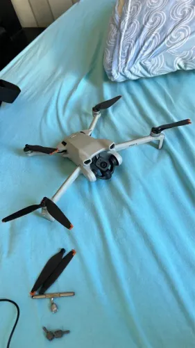 DRONE DJI MINI TRÊS