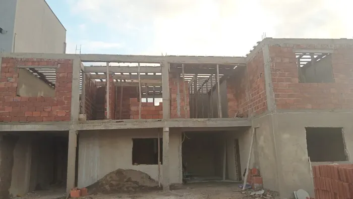 Pedreiro disponível em Itaguaí