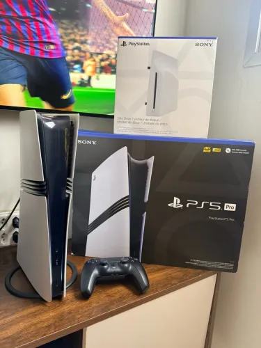 PS5 PRO 2TB SEMI NOVO COM LEITOR