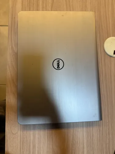 Notebook Dell, i5, placa de vídeo 2gb, memória ram 16 gb