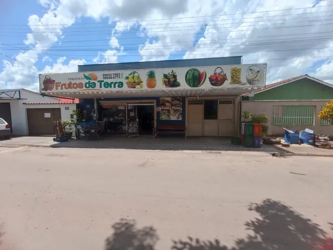 ? VERDURÃO + CASA R$650MIL - FRENTE SUPERMERCADO EM GUAPÓ