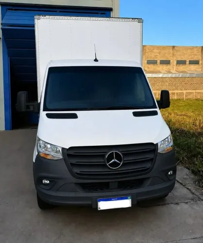 Mercedes Benz 2020.