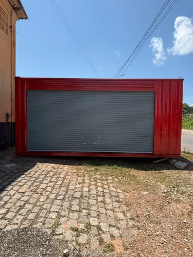 Contêiner marítimo