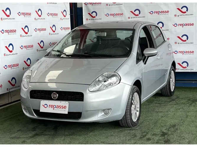 Fiat Punto Attractive 1.4 Fire Flex 8V 5P 2012