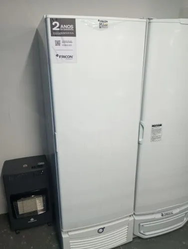 NZ. Freezer vertical porta cega 569L FRICON 