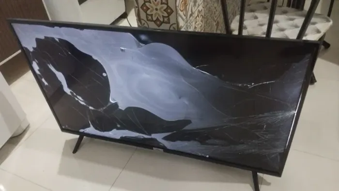 SMARTV 43 POL TCL PARA RETIRADA DE PEÇAS