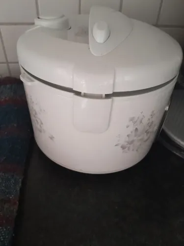 Panela de arroz grande e pequena cada