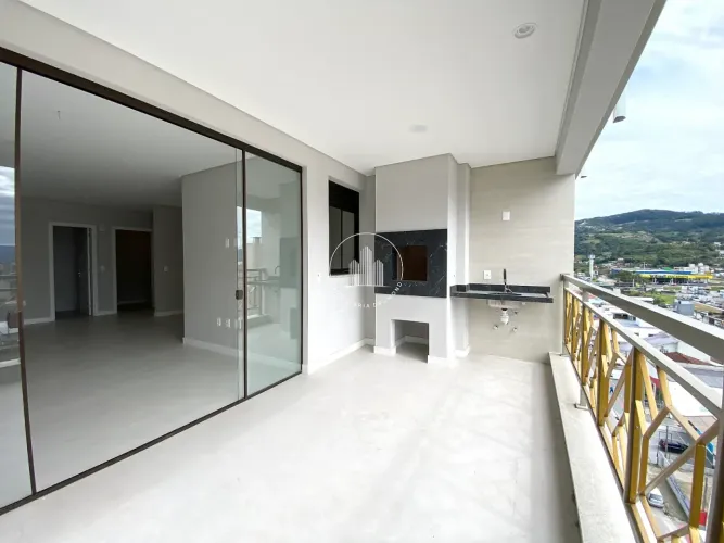 Apartamento 3 suítes 2 vagas livres no Splendore - Centro - CEN