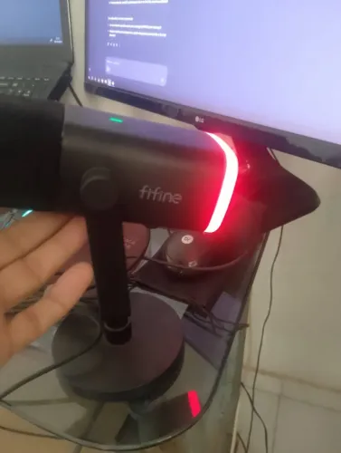 Microfone Fifine AmpliGame AM8 (USB/XLR) - O Rei do Custo-Benefício para Streaming e Pod