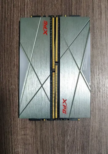 2x8 =16GB Memórias XPG Rgb 3600Mhz ( Novas )