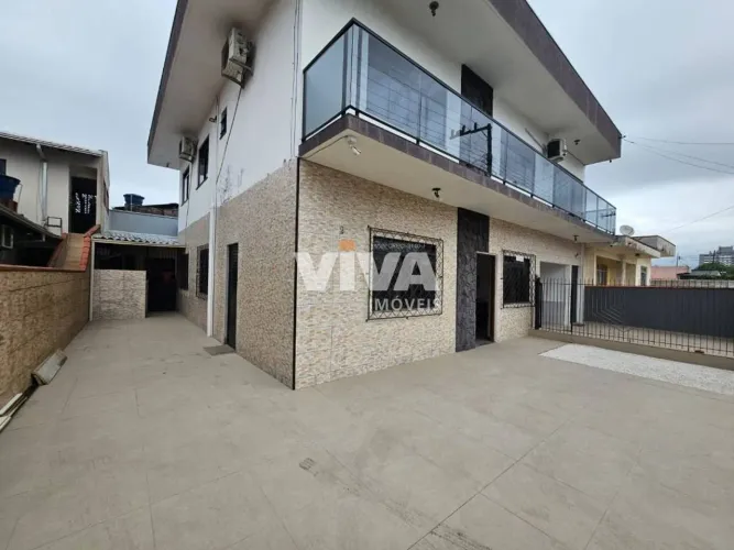 Casa com 2 dormitórios para alugar, 62 m² por R$ 3.090/mês - Cordeiros - Itajaí/SC