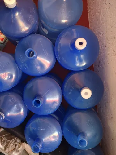 Oferta*** 10un Galões de água de 20L 2027/2028 azul vazio semi novo