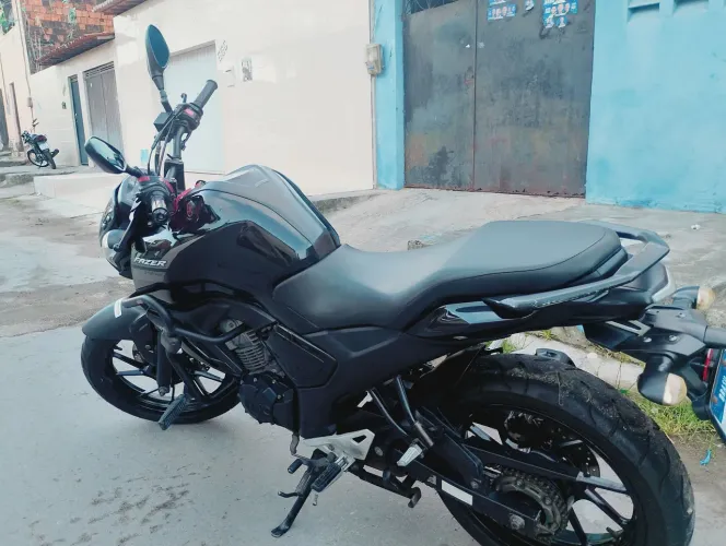 Fz15 a venda