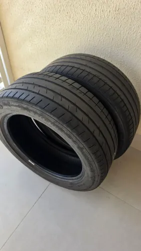 Par pneu Continental 215/55 r17 