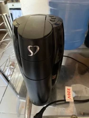 Cafeteira Espresso LOV Preta Automática - TRES 3 Corações