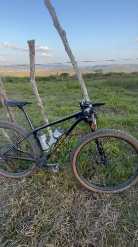 Bike cannondale T15 toda em carbono