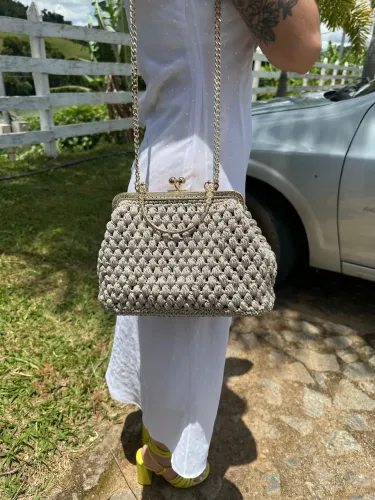 Bolsa em crochê Bia