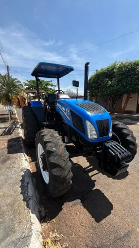 Trator New Holland TL75e 4x4 2016