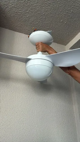 Ventilador de Teto Aliseu Smart Branco Com Controle Remoto