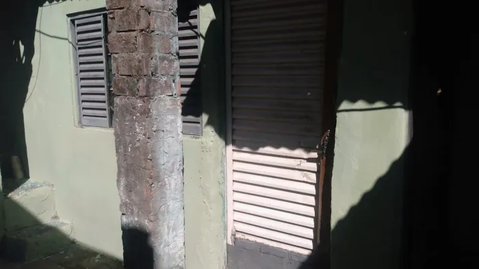 Cômodo pra alugar