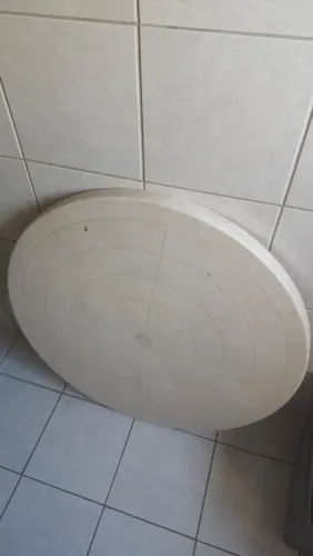 Mesa de Plástico com 4 Cadeiras