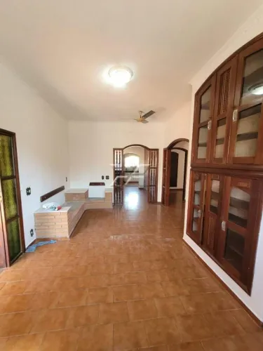 Casa à venda com 3 quartos no Vila Aparecida - Rio Claro/SP