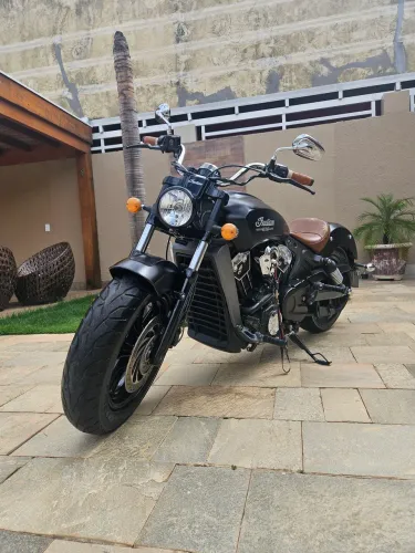 Indian Scout Seminova - Baixa km