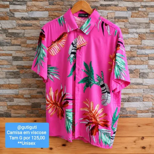 Camisa Masculina estampada de botões tam G por R$69,99 cada