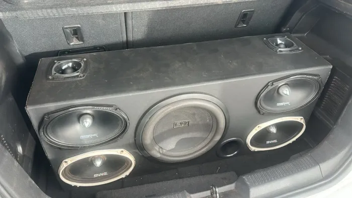Som automotivo