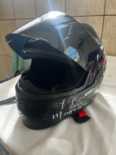 Capacete