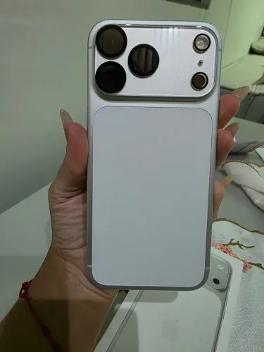? VENDO IPHONE 17 PRO MAX - 256 GB ? Cor: Prata (Silver)