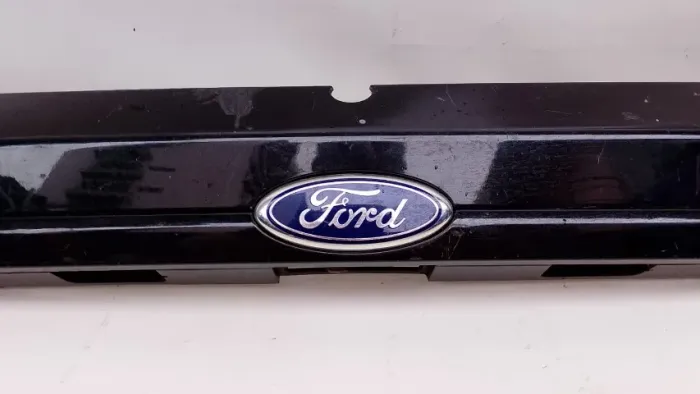 Moldura Tampa Traseira Ford New Fiesta Original Preto