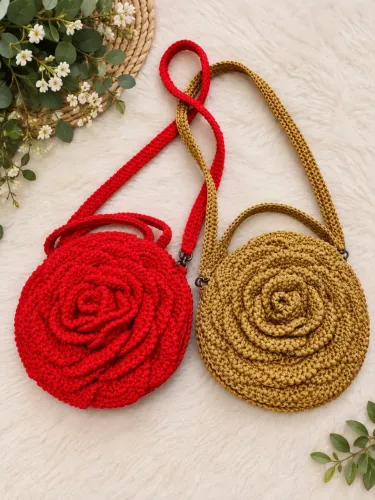 BOLSAS DE CROCHÊ FEITAS À MÃO