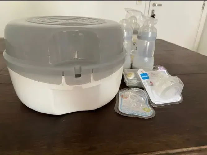 Esterilizador, mamadeiras, chupetas MAM