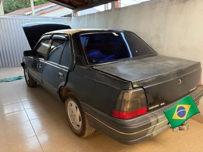Chevrolet Monza Classic SE 2.0 /mpfi E EFI 2P E 4P 1993