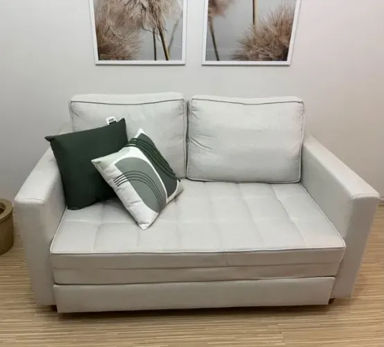 Sofá novo e impecável 