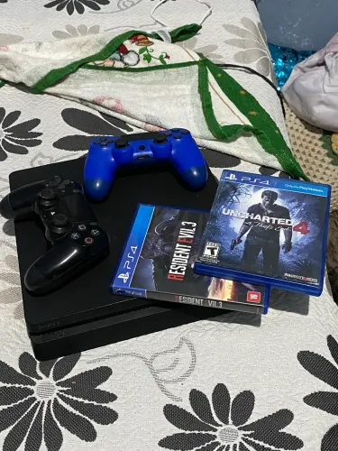 Ps4 semi NOVO