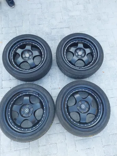 Jogo de roda Carbon Shangai 17 5x100 com pneus