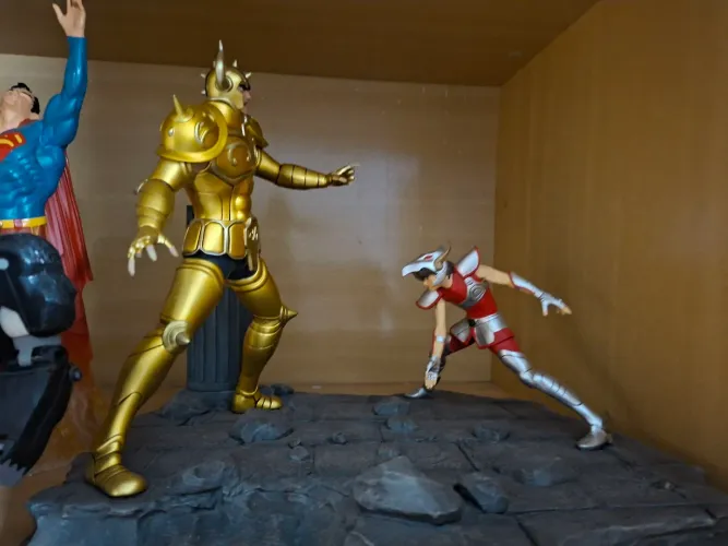 Estátua limitada Seya Vs Aldebaran Iron Studios