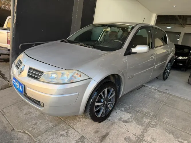 Renault Megane Sedan Dynamique Hi-flex 1.6 16V 2011