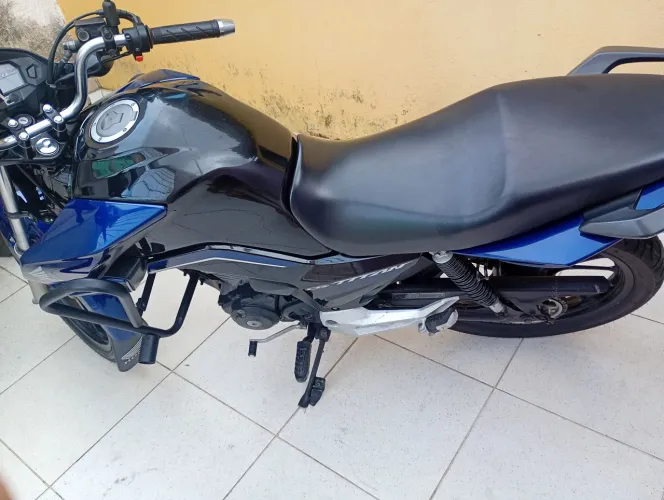 titan 160 final da placa 7 pra vender rápido toda conservada é só vim olhar