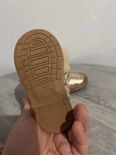 Bota infantil nova 