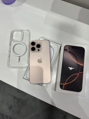 iphone 16 pro - Desert