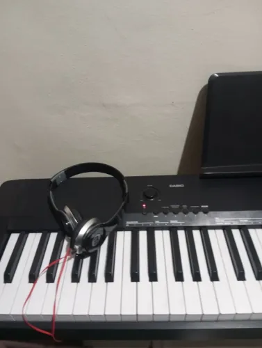 piano digital casio cdp135 88 teclas estado de novo acompanha fonte e pedal