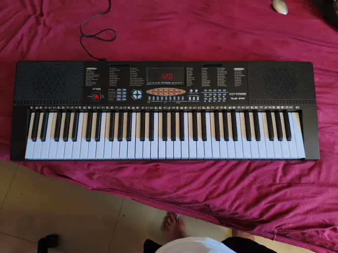 Teclado Key Power KP100, semi novo
