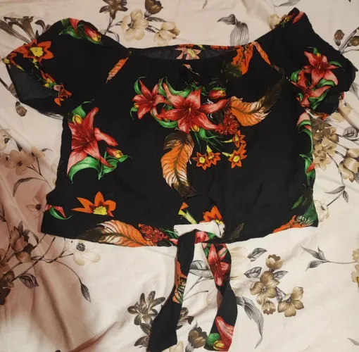 Blusa com lacinho 