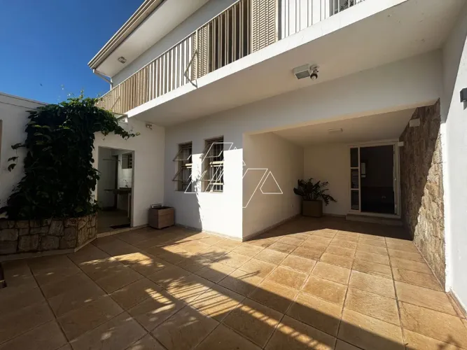 Casa à venda, 3 quartos, 1 suíte, 2 vagas, Jardim Maria Izabel - Marília/SP