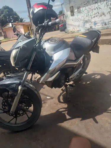 Venda desta moto semi nova