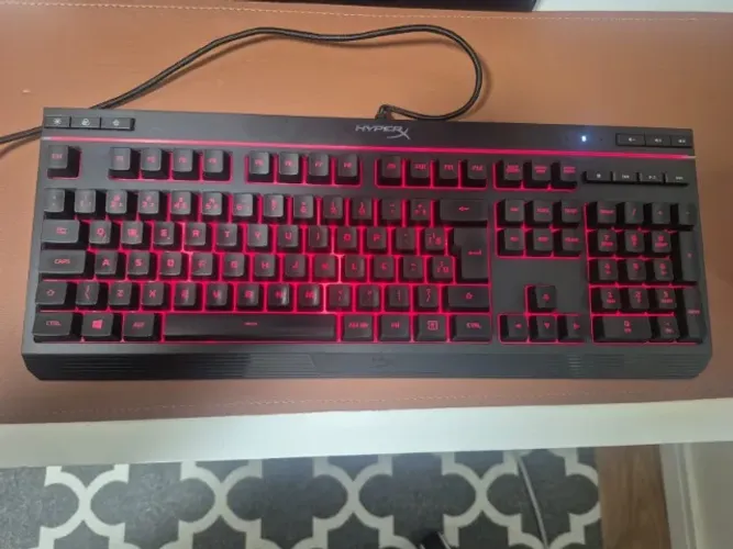 Teclado Gamer HyperX Alloy Core RGB ABNT2